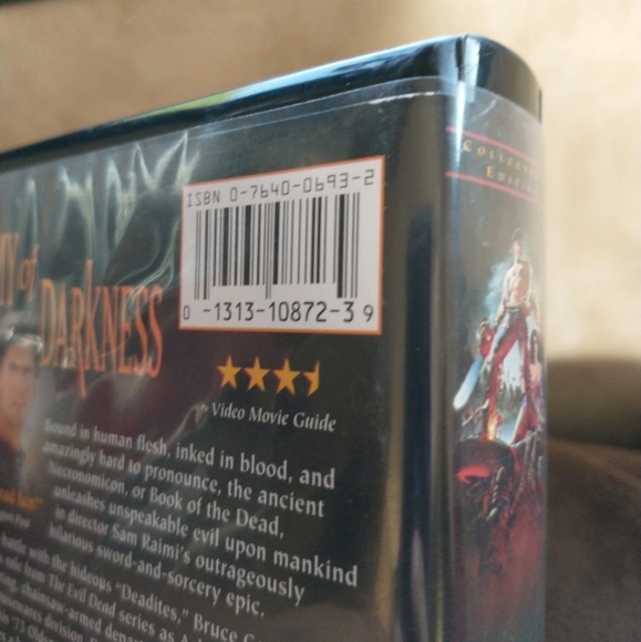 Army Of Darkness Collector's Edition Clamshell VHS Tape - Picture 7 of 7